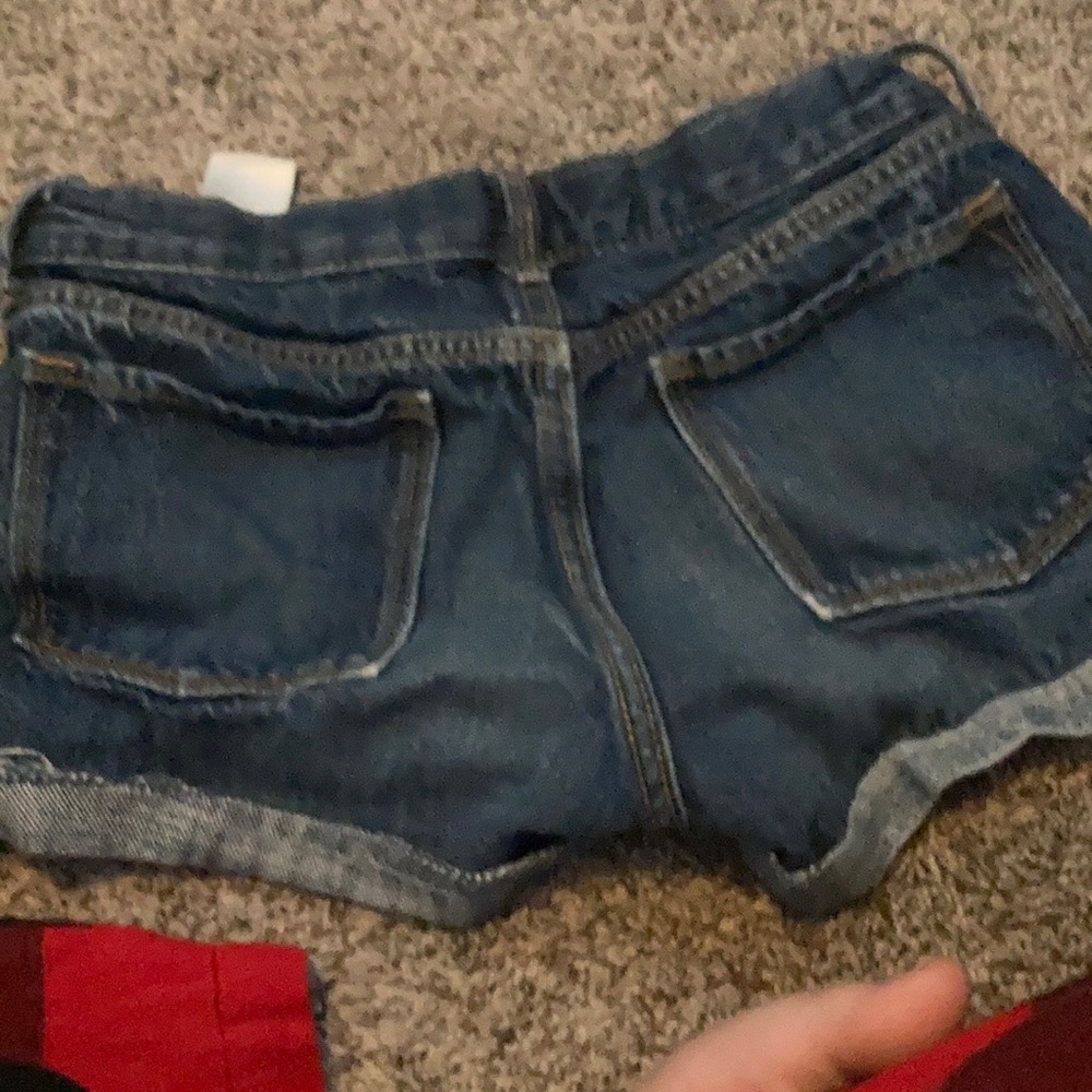 Old navy short shorts - Picture 3 of 3